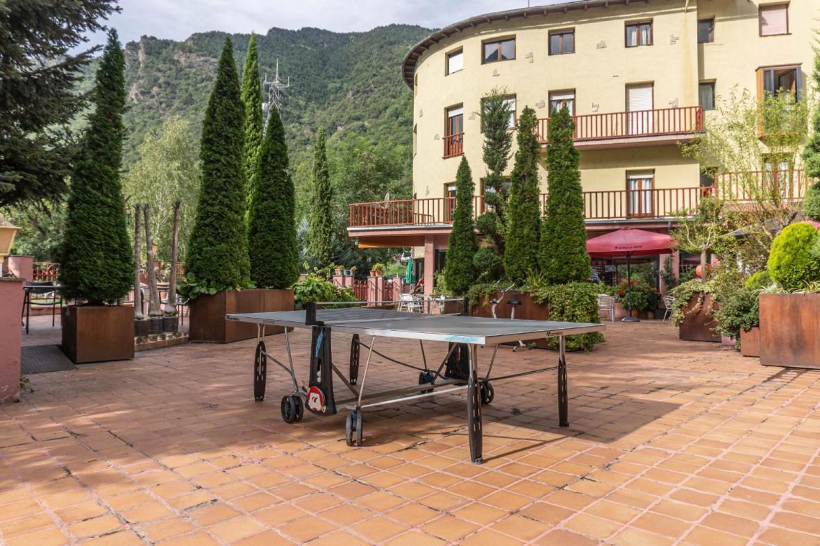 Hotel Cardos Ribera de Cardós المظهر الخارجي الصورة