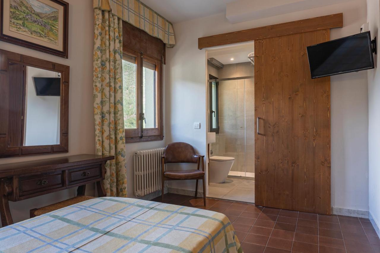 Hotel Cardos Ribera de Cardós المظهر الخارجي الصورة