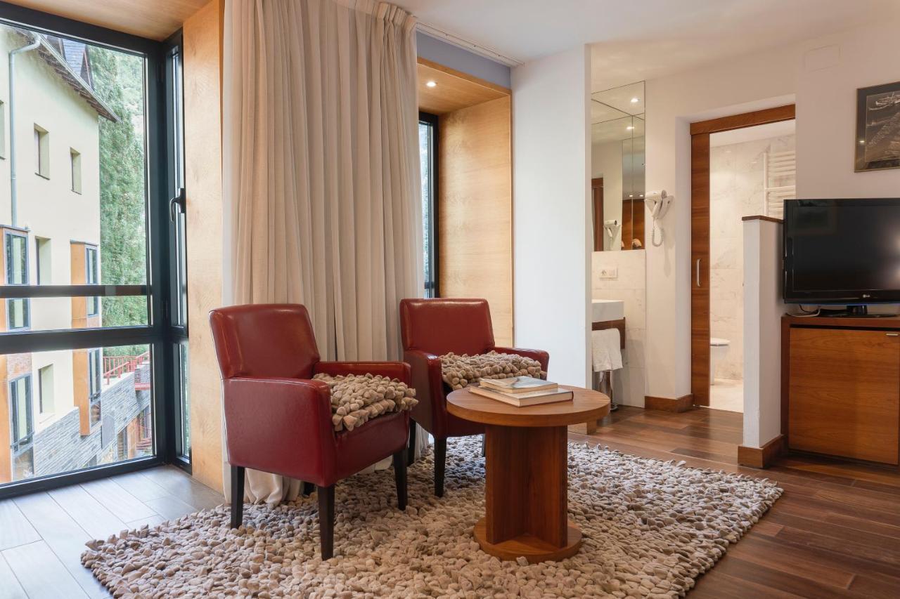 Hotel Cardos Ribera de Cardós المظهر الخارجي الصورة